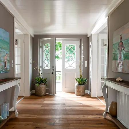 Semesterbostad Coopers Hof Witsum