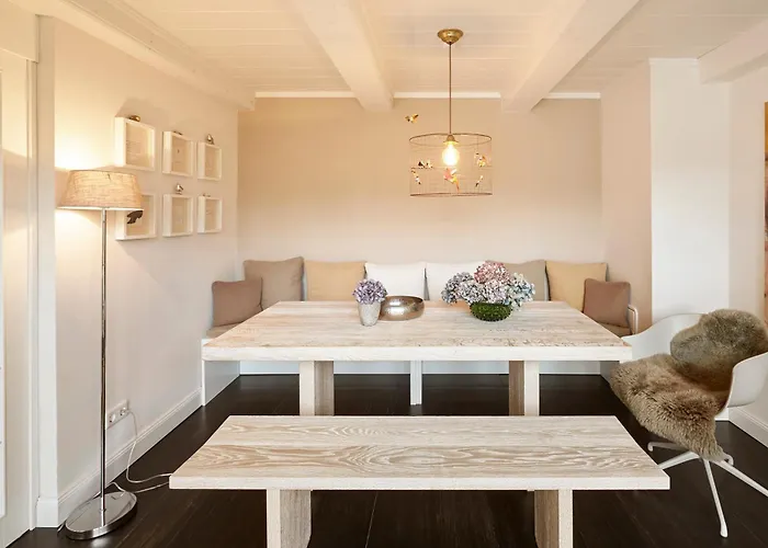 Semesterbostad Coopers Hof Witsum